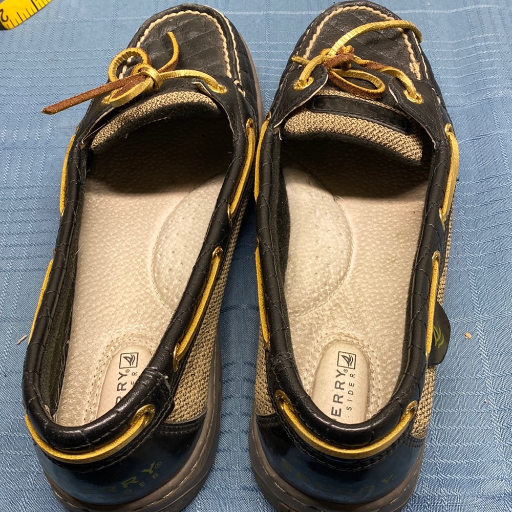 Sperry Topsider boat shoe size 8 women
